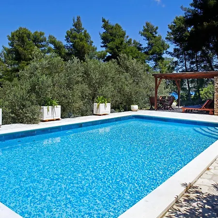 Villa Goga Ii *