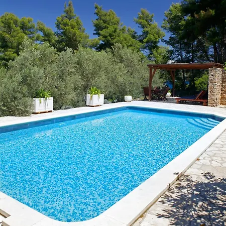 Goga Ii Villa *